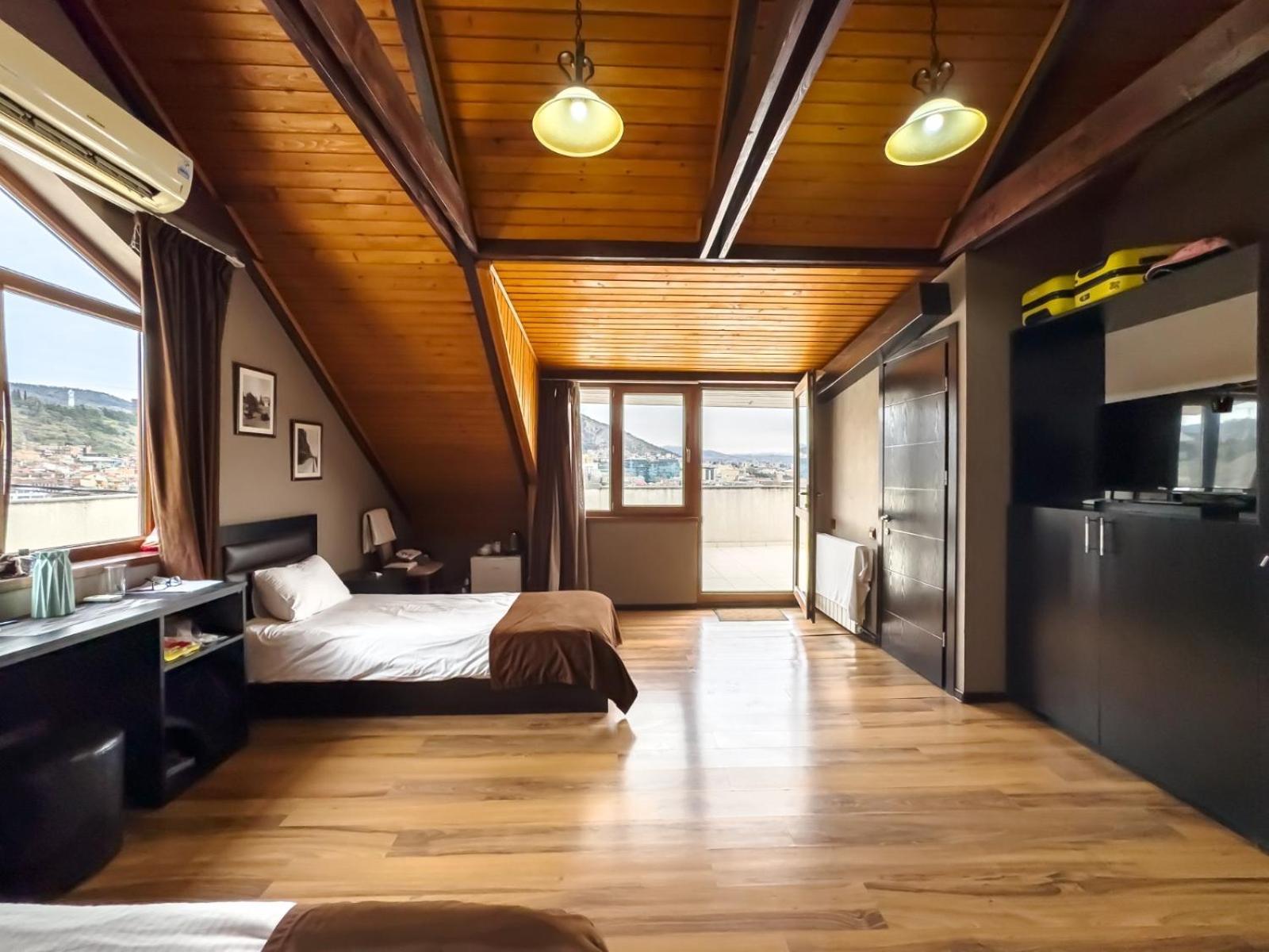 Hotel New Metekhi Τυφλίδα Εξωτερικό φωτογραφία